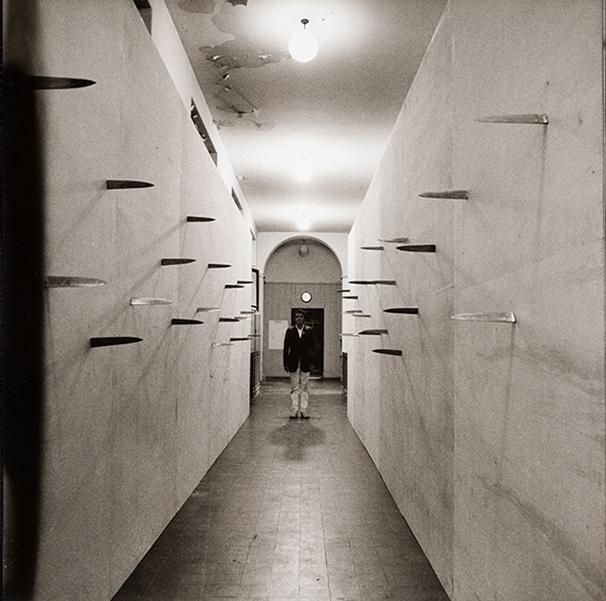 Günther Uecker in his Sharp Corridor at ECA (August 1970). Photo