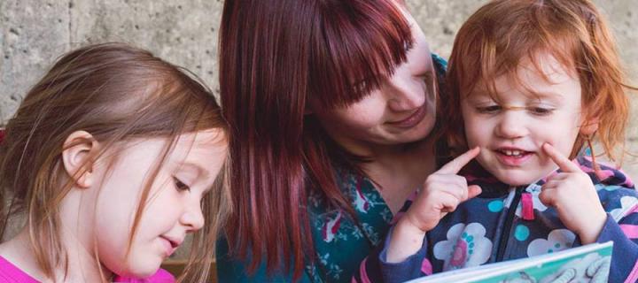 Alice Hoyle and her two duaghters