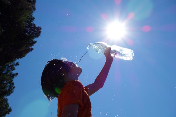 Child cooling with H20