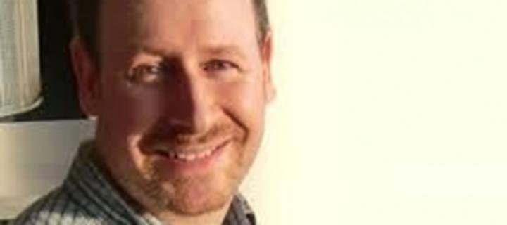 Dr Tim Willis
