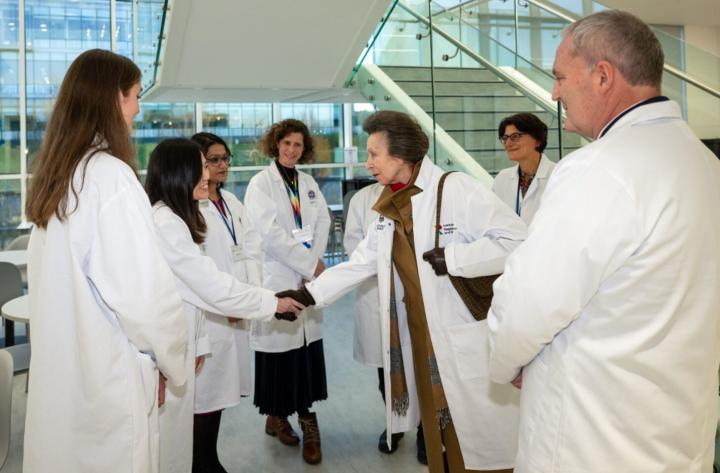Chancellor meets scientists at Institute for Regeneration and Repair building