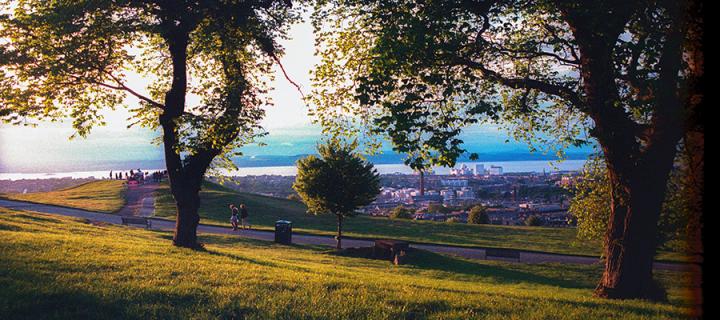 Landscape image from Arthur's seat out to Edinburgh
