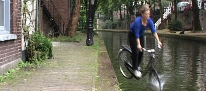 Annette Krauss, Unlearning B.J.Ader, as a part of Site for Unlearning (to Ride a Bike), 2013-ongoing.