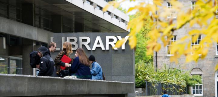 Students at Main Library sign
