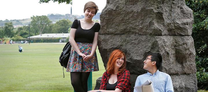 Photo of students relaxing in the Royal Botanic Garden