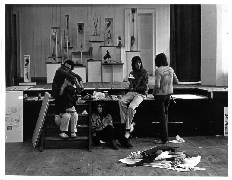 Alexander Hamilton with fellow students in studio E.22 at SGA (August 1970).